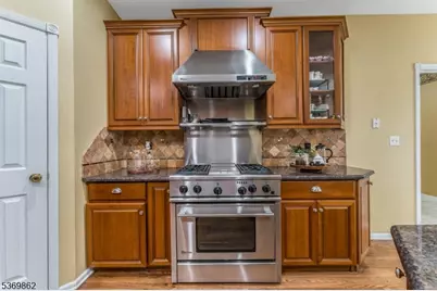 6 Jayne Dr, Lopatcong Township, NJ 08865 - Photo 9