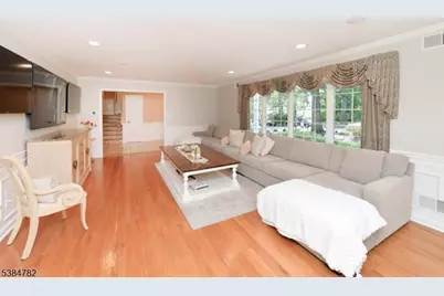 529 Covington, Wyckoff Township, NJ 07481 - Photo 9