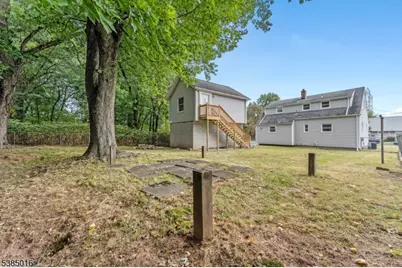 18 Farmingdale Ave, Bloomfield, NJ 07003 - Photo 37