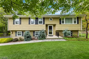 541 Garretson Rd, Bridgewater, NJ 08807 - Photo 1