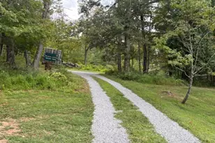 2 Old Chester Gladstone, Chester, NJ 07931 - Photo 1