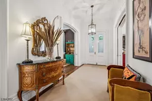 21 Franklin Pl, Morristown, NJ 07960 - Photo 3