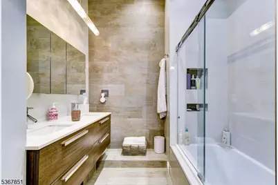 689 Luis Munoz Marin Blvd #1010, Jersey City, NJ 07310 - Photo 23