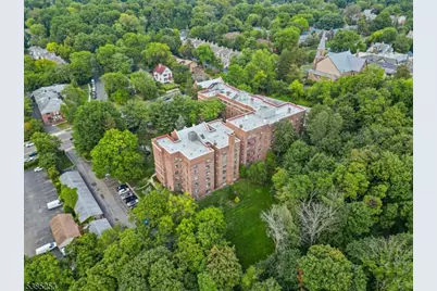 100 E Palisade Ave #A51, Englewood, NJ 07631 - Photo 3