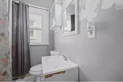 253 S Burnett St, East Orange, NJ 07018 - Photo 33