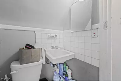 253 S Burnett St, East Orange, NJ 07018 - Photo 9