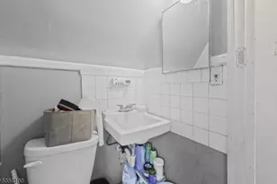 253 S Burnett St, East Orange, NJ 07018 - Photo 9