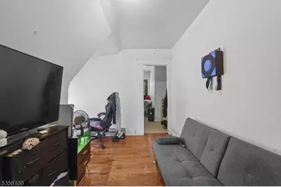 253 S Burnett St, East Orange, NJ 07018 - Photo 5