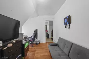 253 S Burnett St, East Orange, NJ 07018 - Photo 5