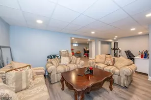 91 Chatham Ave, Paterson, NJ 07502 - Photo 19