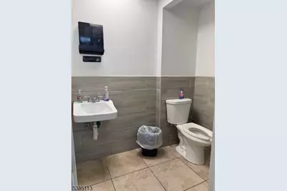 291 N 8th St, Prospect Park, NJ 07508 - Photo 9