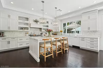 49 Woodcrest Ave, Millburn, NJ 07078 - Photo 11