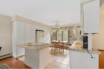 87 Ivy Ln, Bridgewater, NJ 08807 - Photo 9