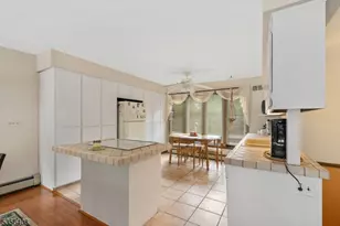 87 Ivy Ln, Bridgewater, NJ 08807 - Photo 9