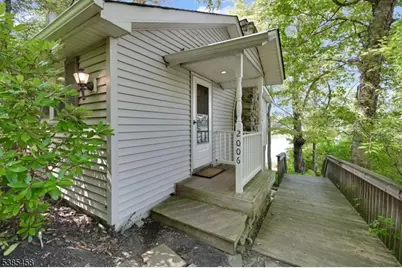 2006 Lakeside Dr, Highland Lakes, NJ 07422 - Photo 5