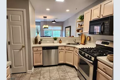 1005 Wendover Ct, Randolph Township, NJ 07869 - Photo 3