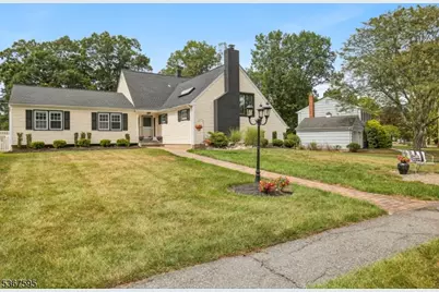 8 Deauville Dr, Parsippany, NJ 07054 - Photo 1