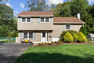 114 Knolls Rd, Bloomingdale, NJ 07403 - Photo 1