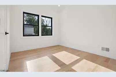 34 Grant Ave, New Providence, NJ 07974 - Photo 17