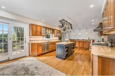 48 W Main St, Mendham Township, NJ 07945 - Photo 9