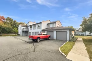 238 Drake Ln, Roxbury Township, NJ 07852 - Photo 19