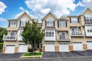 154 Mountainside Dr, Pompton Lakes, NJ 07442 - Photo 1