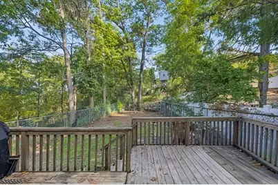 5 Geneva Trl, Hopatcong, NJ 07843 - Photo 9