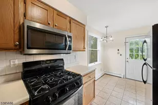 250 Woodcliff Ave, Little Falls Township, NJ 07424 - Photo 13