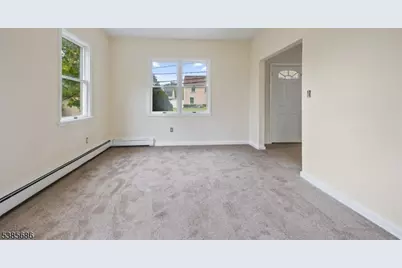 250 Woodcliff Ave, Little Falls Township, NJ 07424 - Photo 11