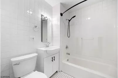 250 Woodcliff Ave, Little Falls Township, NJ 07424 - Photo 17