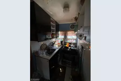 387 Hobart Ave, Haledon, NJ 07508 - Photo 15