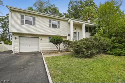 10 Berkeley Ter, Livingston, NJ 07039 - Photo 1
