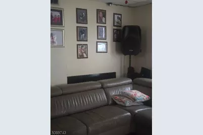 25 Morton Pl, Jersey City, NJ 07305 - Photo 5