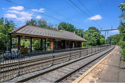 163 Park St, Montclair, NJ 07042 - Photo 23