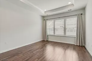 27 Gala Ct, Livingston Twp., NJ 07039 - Photo 11