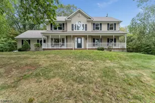 18 Bridle Path Dr, Bethlehem Township, NJ 08802 - Photo 1