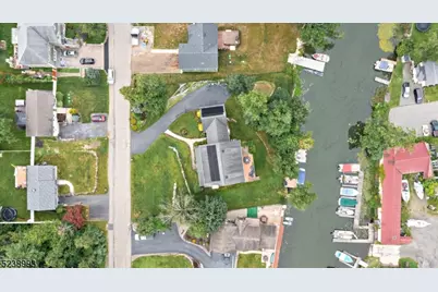 27 Ringwood Ln, West Milford, NJ 07421 - Photo 3