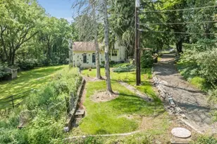 12 Dove Hollow Ln, Bethlehem Township, NJ 08827 - Photo 9