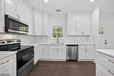 903 Aspen Ct, Stillwater Twp., NJ 07860 - Photo 3