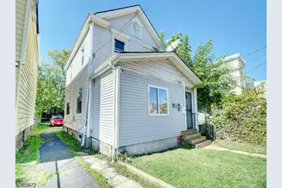 21 Augusta St, Irvington, NJ 07111 - Photo 1