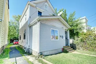 21 Augusta St, Irvington, NJ 07111 - Photo 1