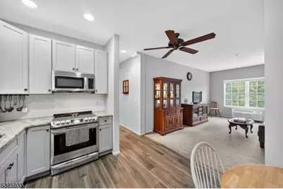 7308 Richmond Rd #308, West Milford, NJ 07480 - Photo 11