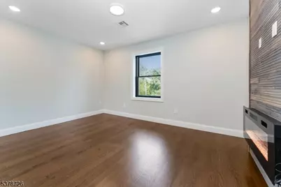 535 St James Avenue - Unit E, Pohatcong Township, NJ 08865 - Photo 17