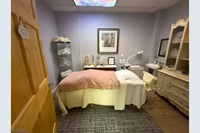 658 Allwood Rd, Clifton, NJ 07012 - Photo 5