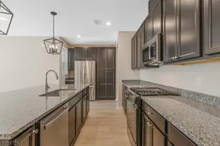 219 Myrtle Rd, Warren Township, NJ 07059 - Photo 5