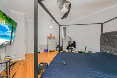 21 Gladstone Ave, Newark, NJ 07106 - Photo 15