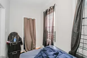 21 Gladstone Ave, Newark, NJ 07106 - Photo 19