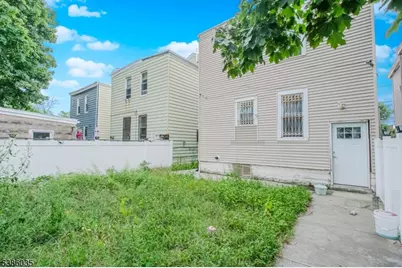 21 Gladstone Ave, Newark, NJ 07106 - Photo 35