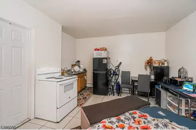 21 Gladstone Ave, Newark, NJ 07106 - Photo 7