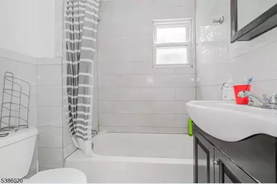 16 Alexander St, Newark, NJ 07106 - Photo 7